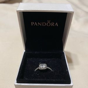 Pandora Ring